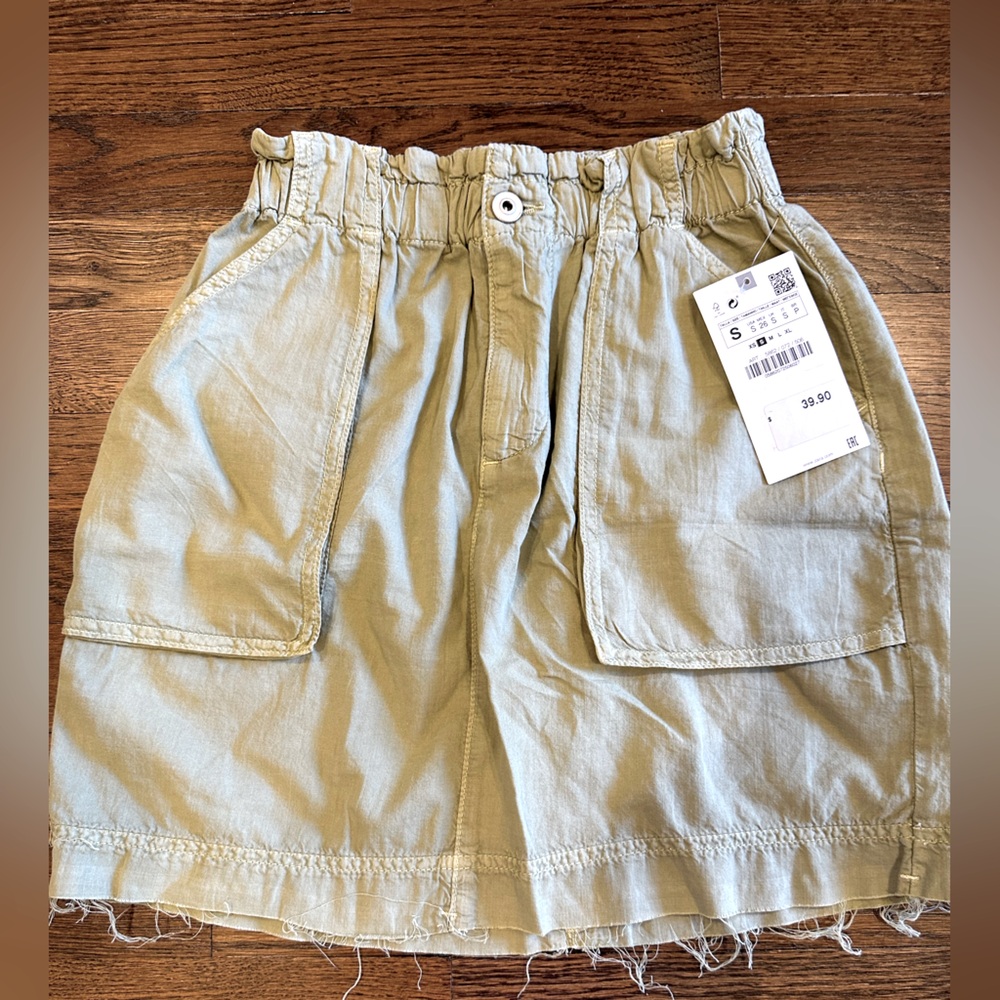 Zara mini skirt never worn with tags